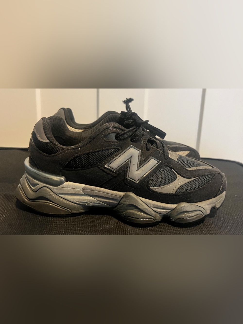 Youth New Balance 9060